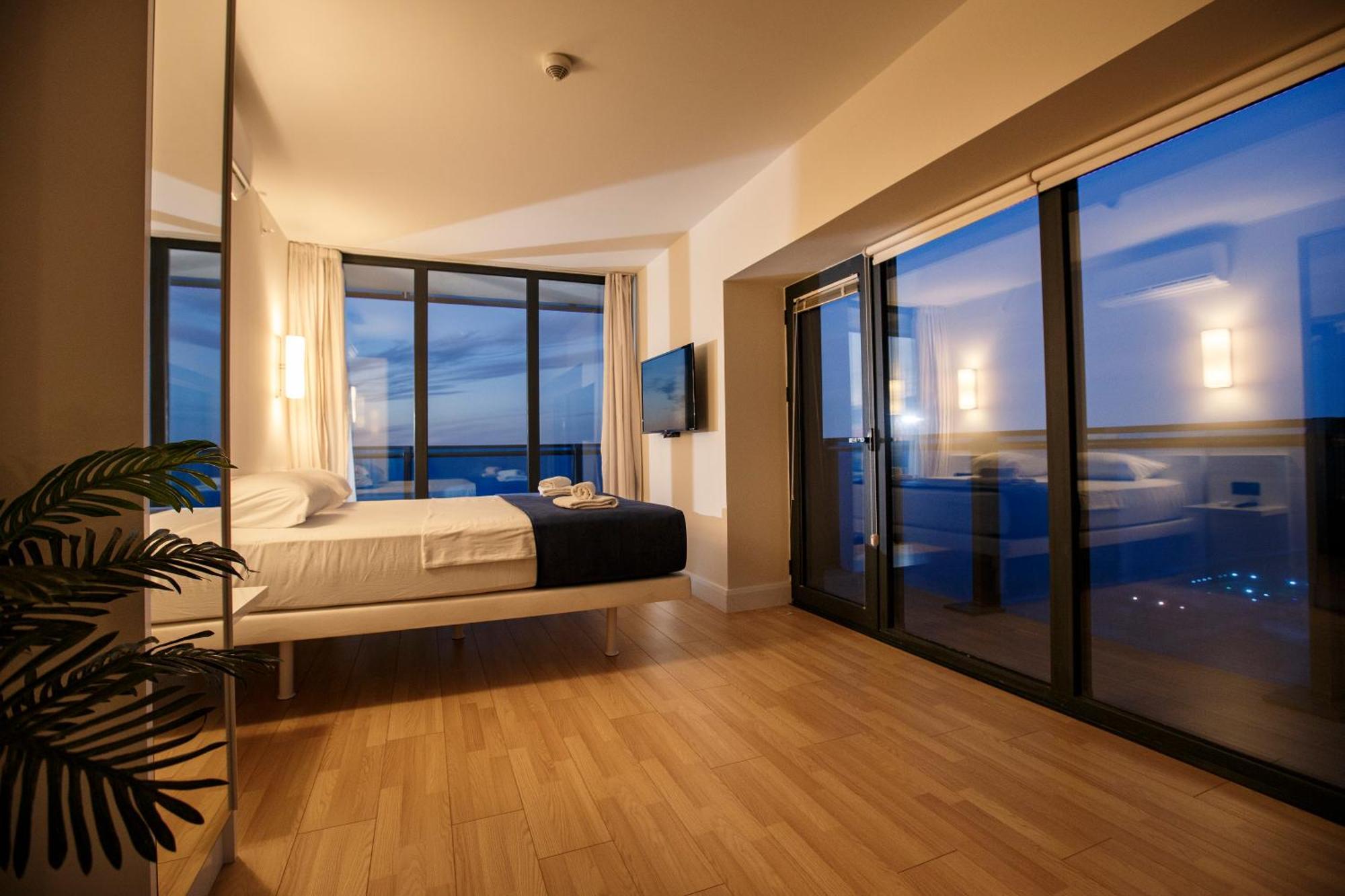 Aparthotel Orbi City Batumi Exterior foto