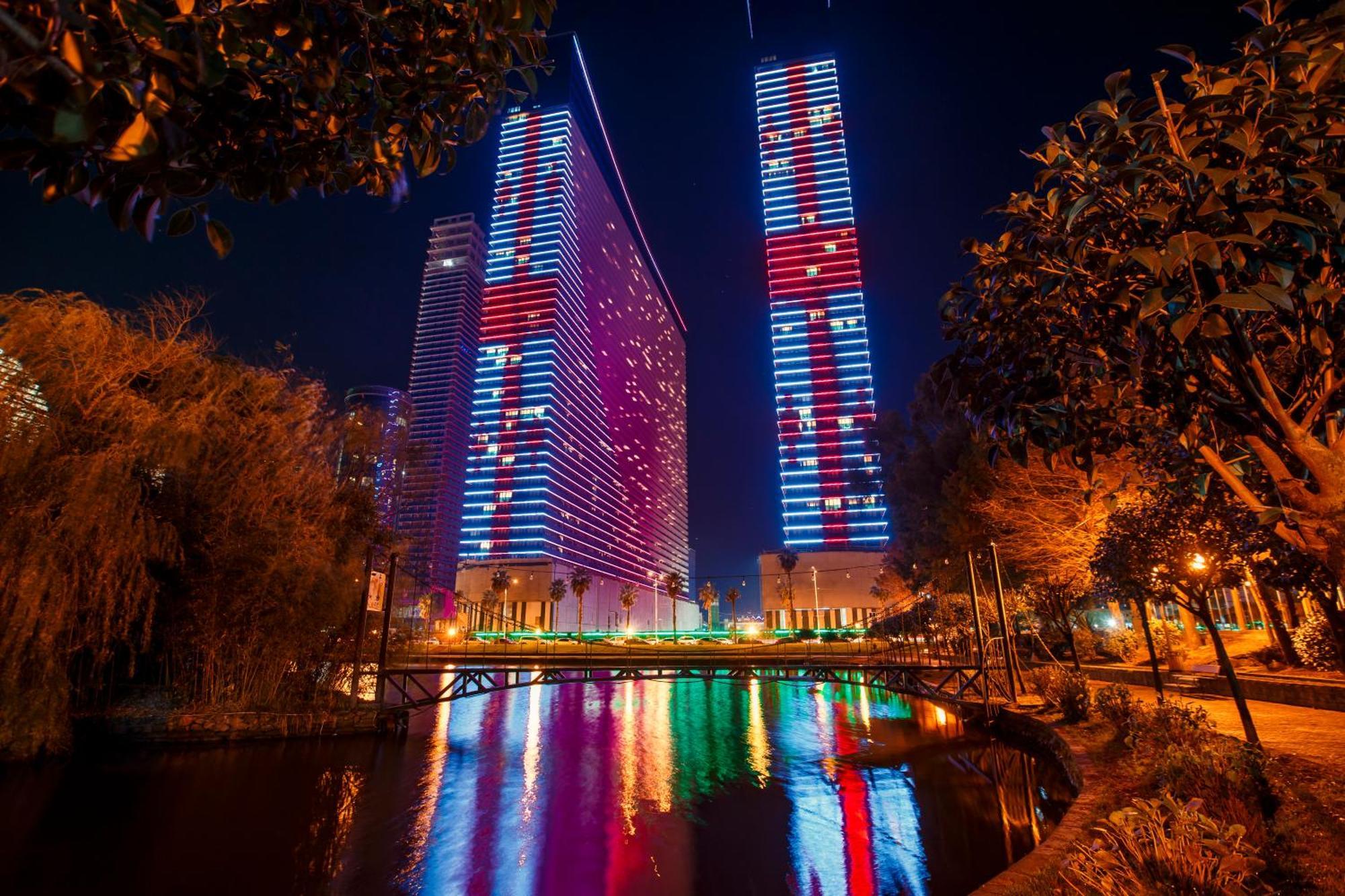 Aparthotel Orbi City Batumi Exterior foto